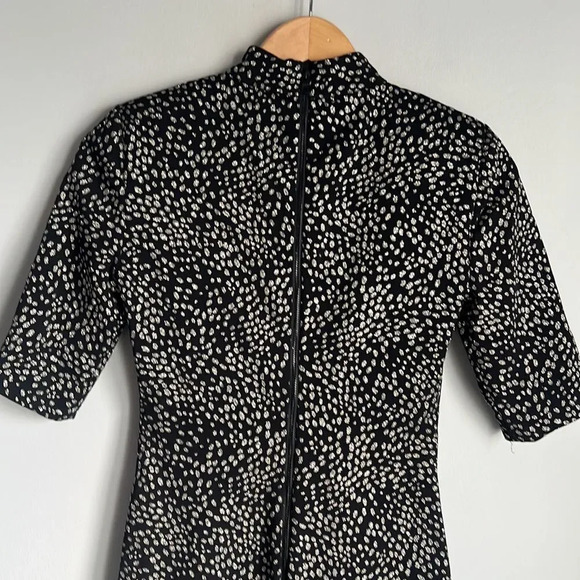 NEW Alice + Olivia Inka Strong-Shoulder Mockneck Dress - Picture 10 of 15